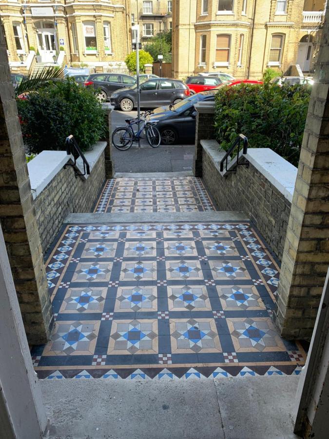 Vibrant Bohemian Seafront Flat Apartamento Brighton Exterior foto